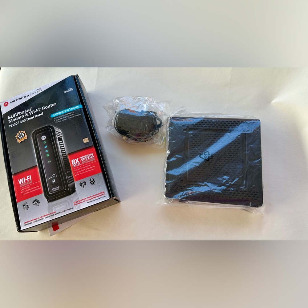 Motorola ARRIS SURFboard SNG6580 Modem & Wi-Fi Router N300/300 Dual Band